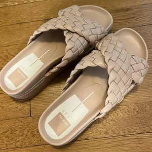 Dolce vita sandals